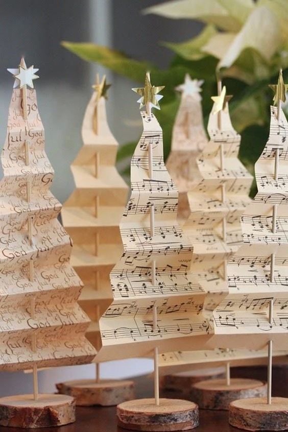 Árvore de Natal com partituras